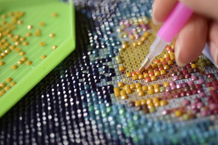 La peinture diamant un loisir créatif qui a la cote